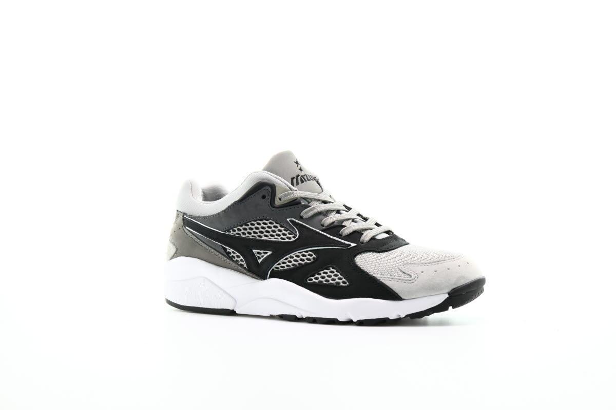 mizuno-x-whiz-litd-x-mita-sky-